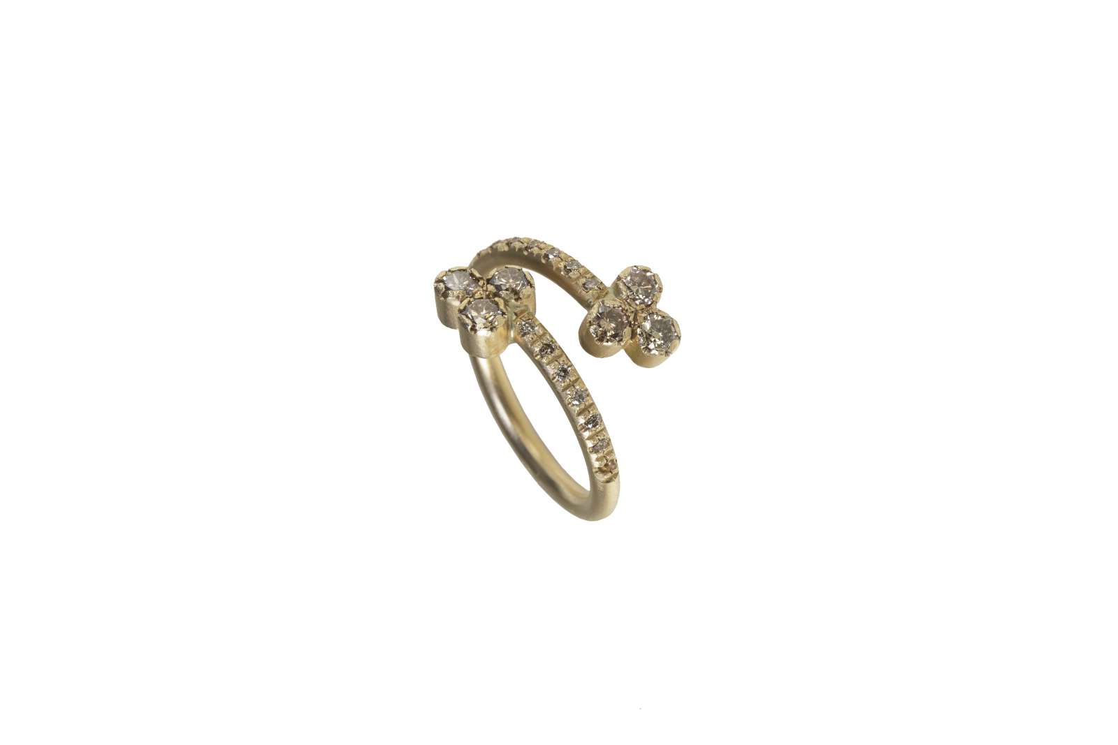 Clover Contrarier Ring 