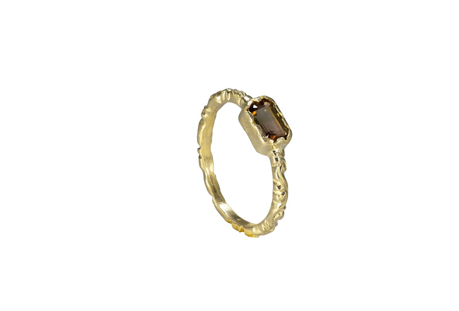 Grazia Ring Andalusite  9kt Yellow Gold 