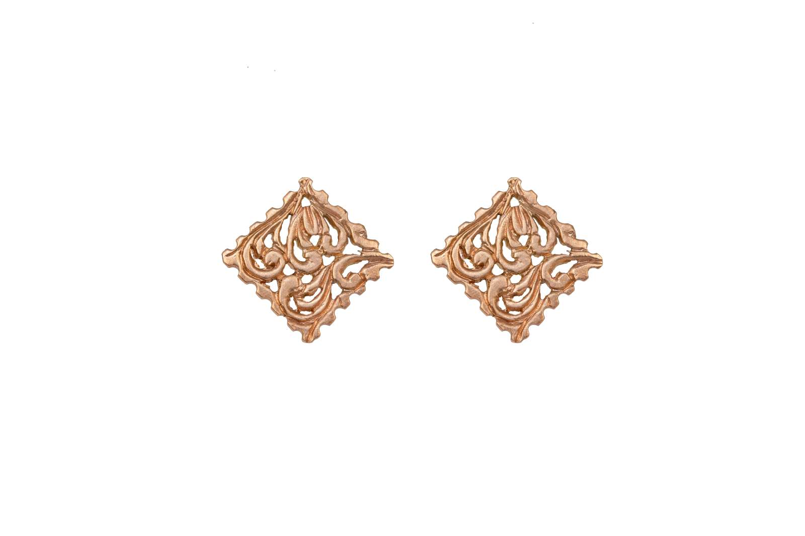 Engraved Quadratino Lobe Earrings